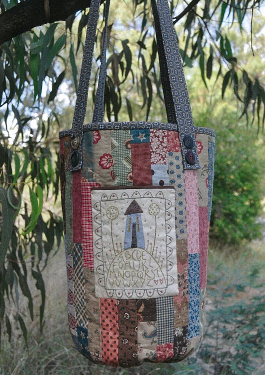 B014 No Place Like Home Bag