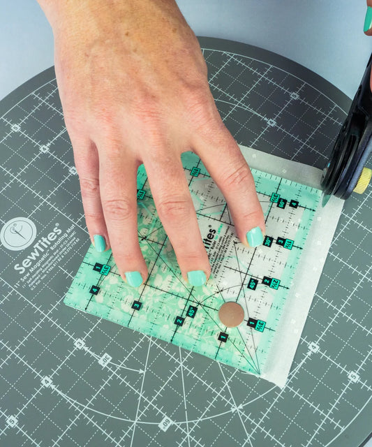 SewTites Sew Magnetic 4.5 x 4.5 Ruler - Left-Handed