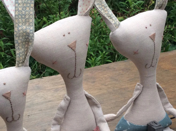 D006 Bippity & Bruce (and Friends)