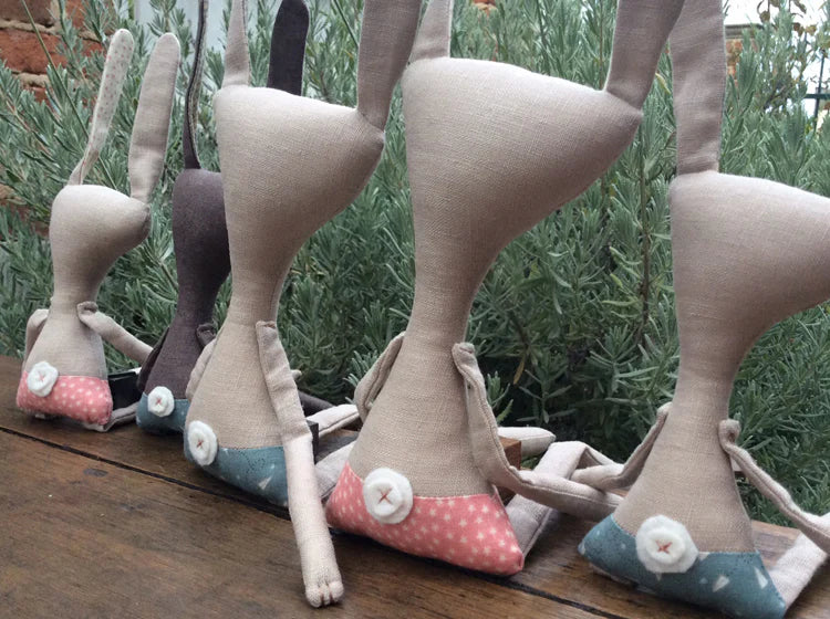 D006 Bippity & Bruce (and Friends)