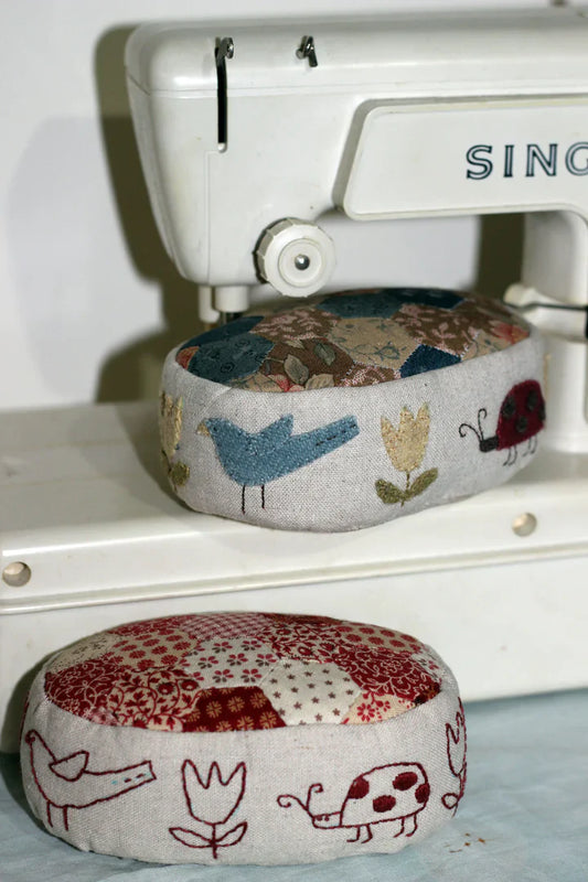 D312 TULIP GARDEN PINCUSHION