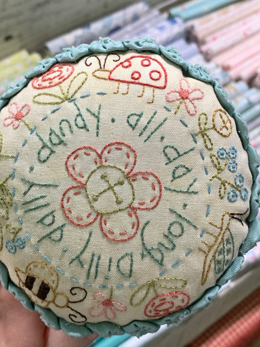 D340 DILLY DALLY PINCUSHION