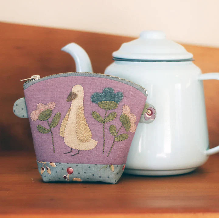 D353 MEADOW’S REST PURSE