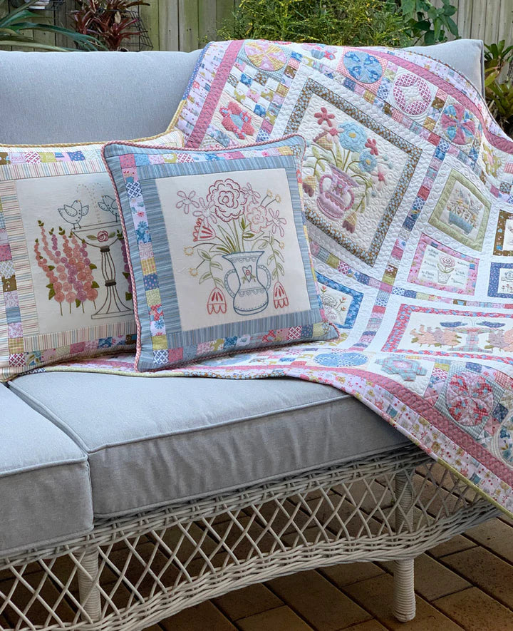 D383 BLUME & GROW QUILT/CUSHIONS