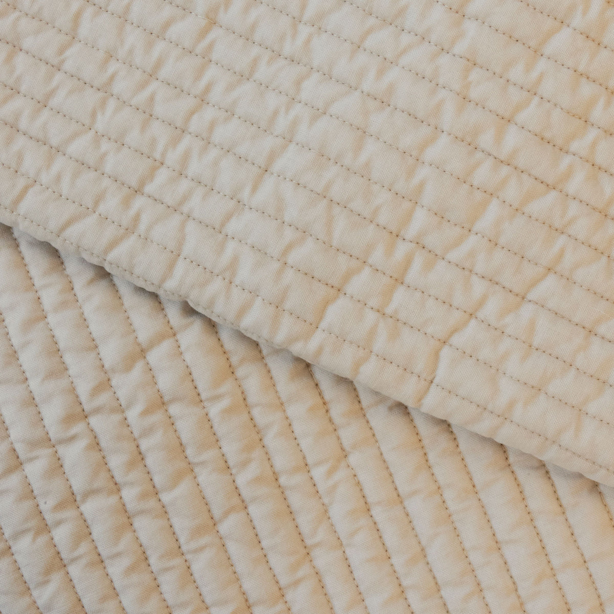 DVQ004 Devonstone Quilted Solids - Paperbark
