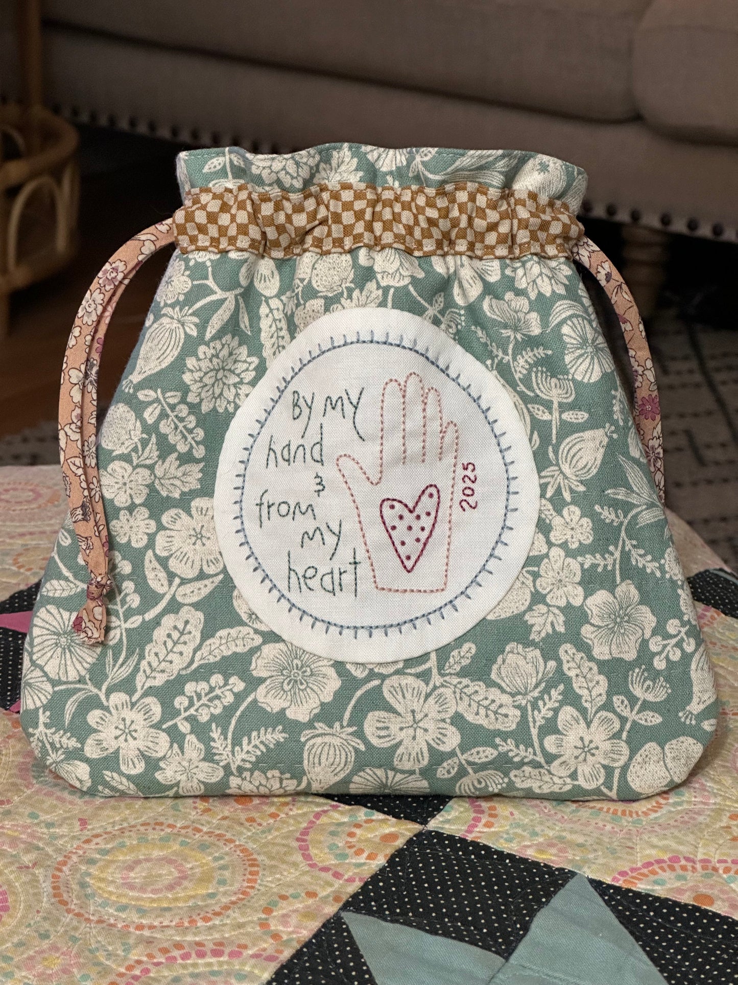 D402 LITTLE BITTY BOHO (COMES WITH PRE-PRINTED STITCHERY)