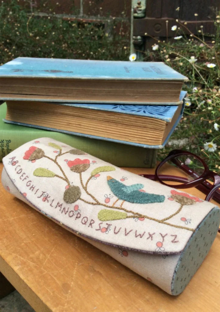 F066 Briar Rose Case