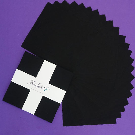 FB610DE.BLACK Solids Designer Essentials - 10in Charm Pack - 42pcs
