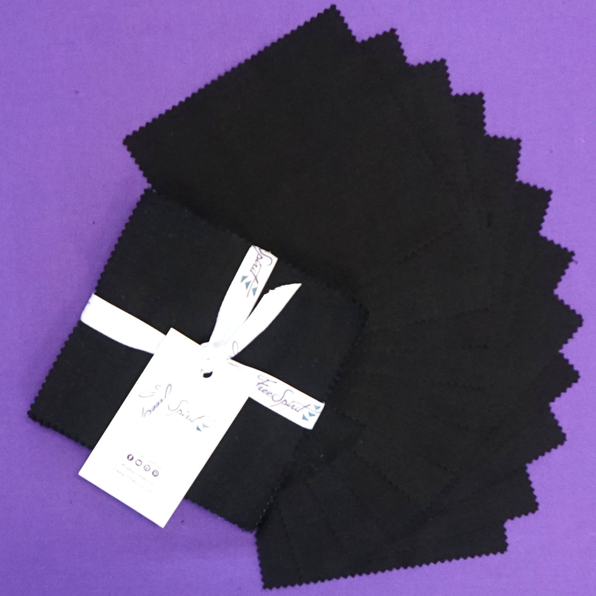 FB6CPDE.BLACK Solids Designer Essentials - 5in Charm Pack - 42pcs
