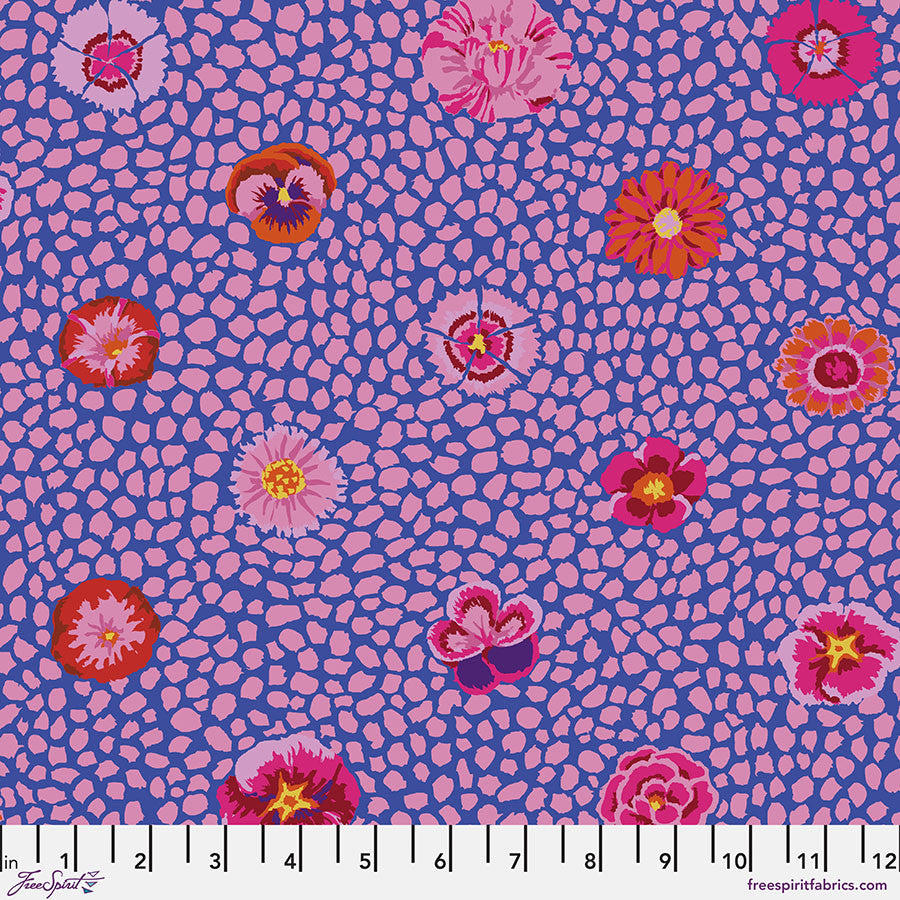 GP59.PINK Classics & Stash Guinea Flower