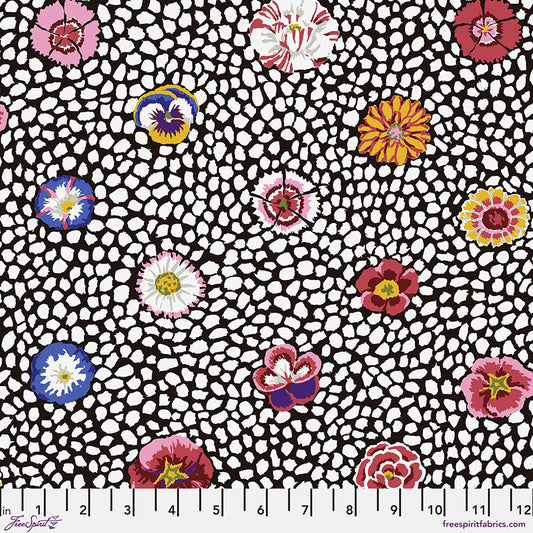 GP59.WHITE Classics & Stash Guinea Flower