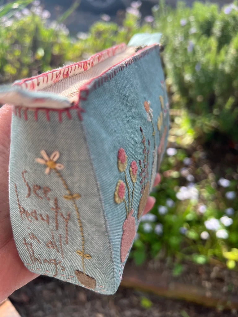 P137 Simplify Zippered Case Pattern