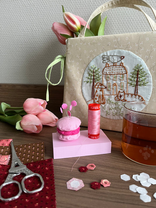 Cutie Thread 'n Pin Station