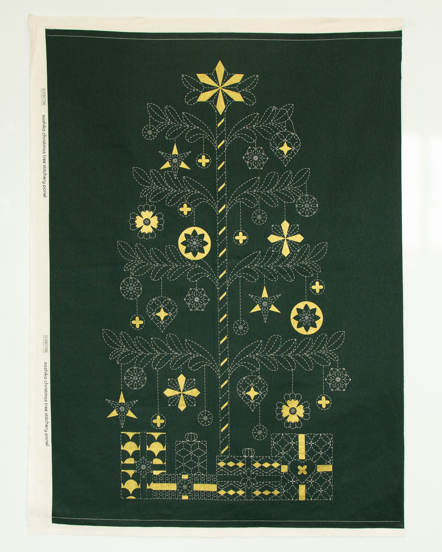 DVC1007 Sashiko Panels Tree Green - Gold