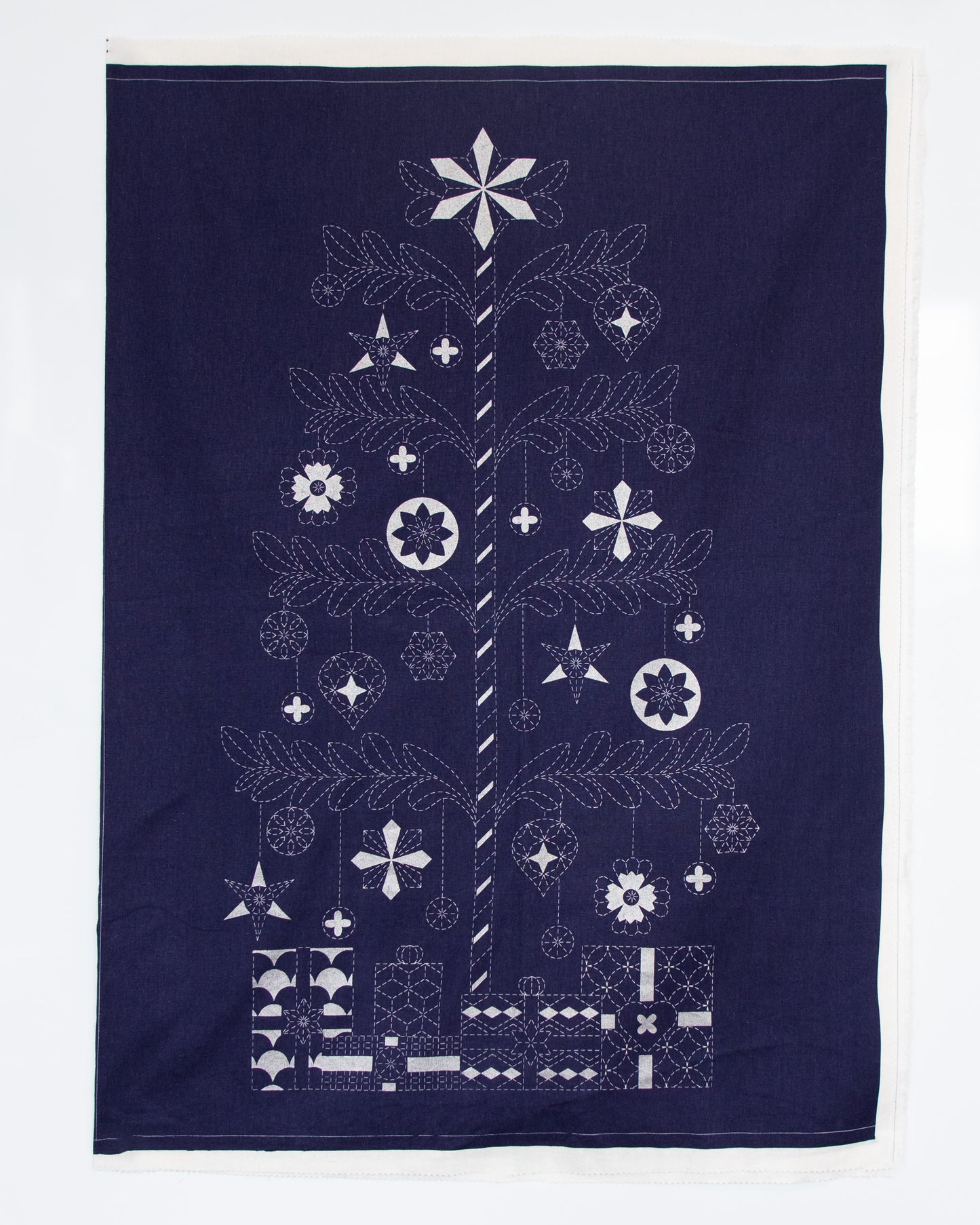 DVC1006 Sashiko Panels Tree Navy - Silver