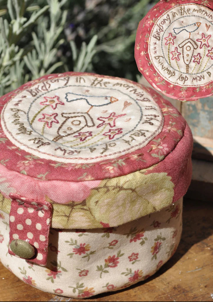 S018 Birdsong Jewellery Box