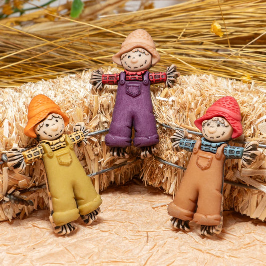 11367 Scarecrows Autumn Thanksgiving Holiday Themed Buttons