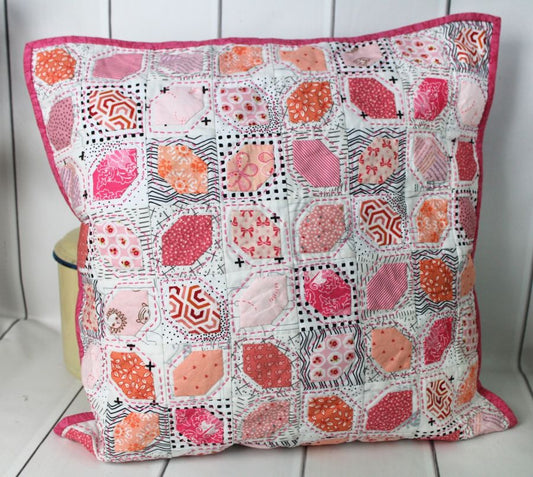 HNK283 Comb on postcard pattern