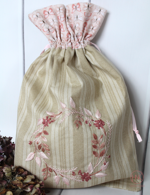 HNK230 Dainty delight