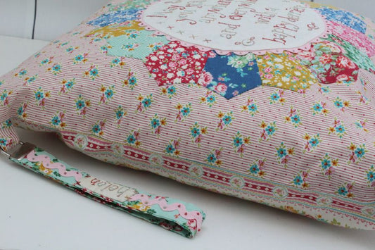 HNK173 Happy Derriere cushion