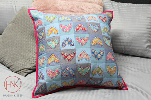 hnk260 Heart on postcard pattern and template