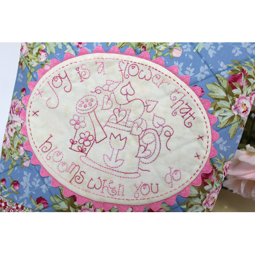 HNK207  Blooming joy zipper pouch