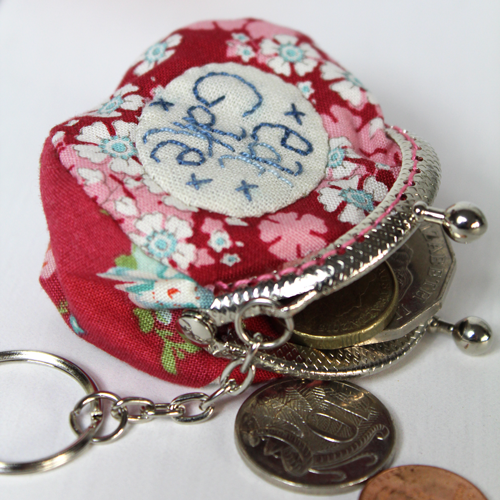 HNK211 Eat cake mini coin purse