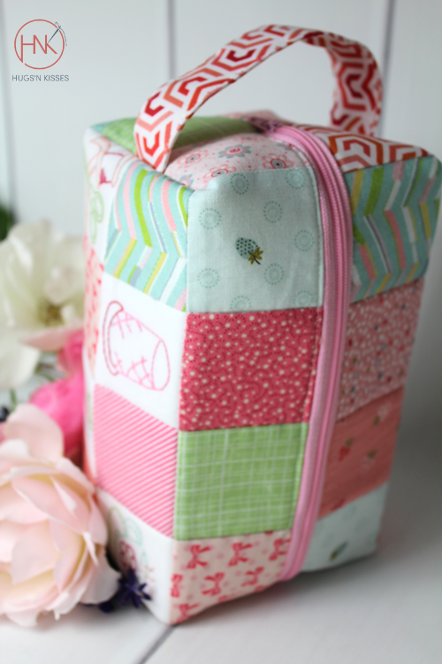 hnk195/23 Jelly and cake