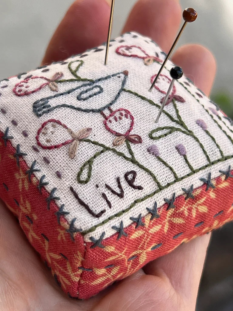 F088 Live and Dream Sewing Set