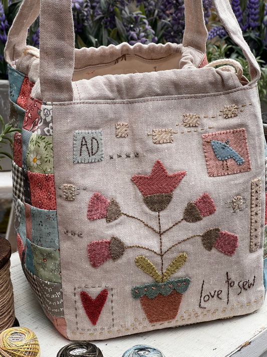 B029 Love to Sew Drawstring Bag