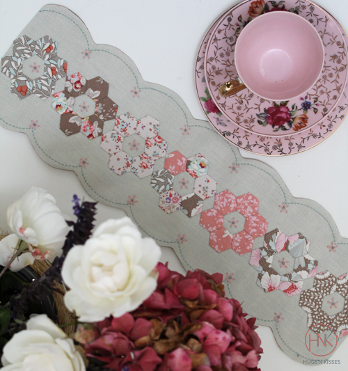 HNK195/7  Maple syrup runner