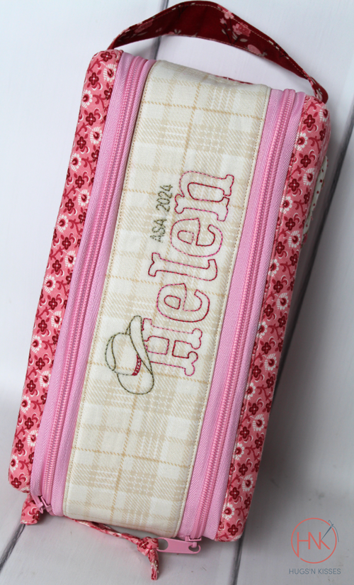 HNK273 Poppycock pouch