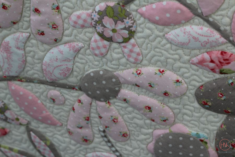 HNK175 Blossom Bunnies