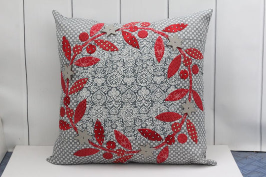 HNK156/5 Christmas club Scandi cushion