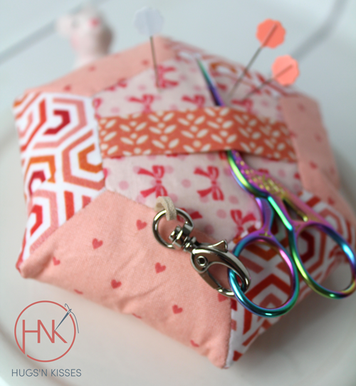 HNK298 Hexie Make n Take Pincushion
