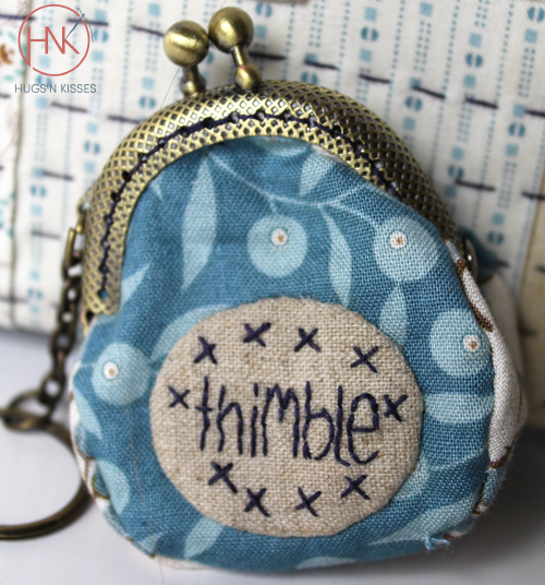HNK242 Thimble pip mini purse