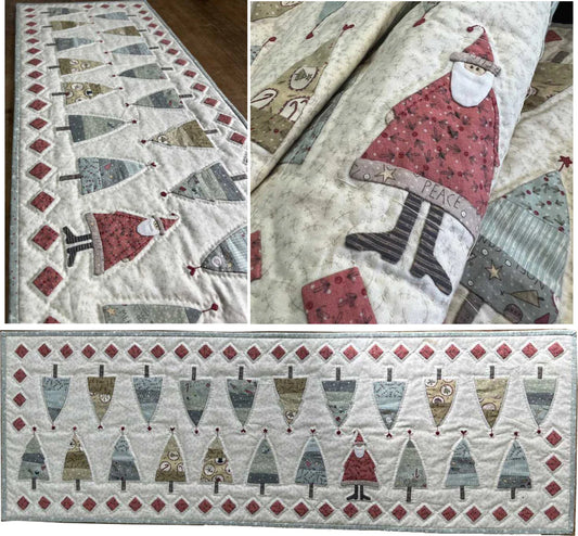 P126 O Christmas Tree Table Runner